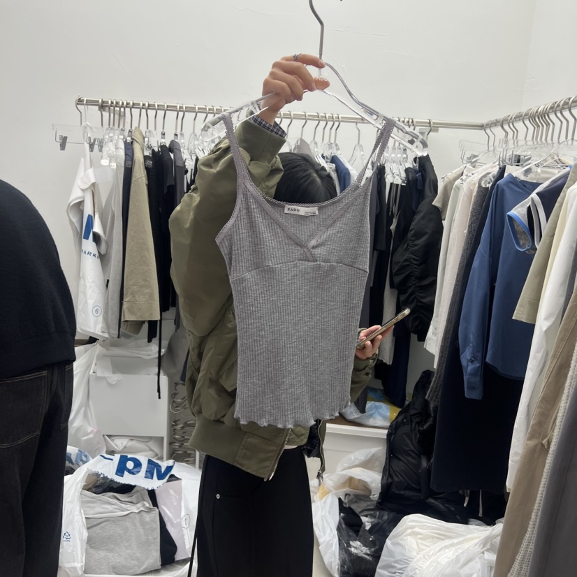 PADO東大門直郵女裝新款推薦真品熱賣職業休閑吊帶背心蕾絲PADO吊帶/背心圖色2