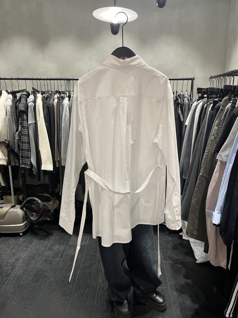 TUG韓國直郵女裝新款真品熱賣時尚推薦襯衫蕾絲衫含腰繩系帶TUG襯衫/蕾絲衫