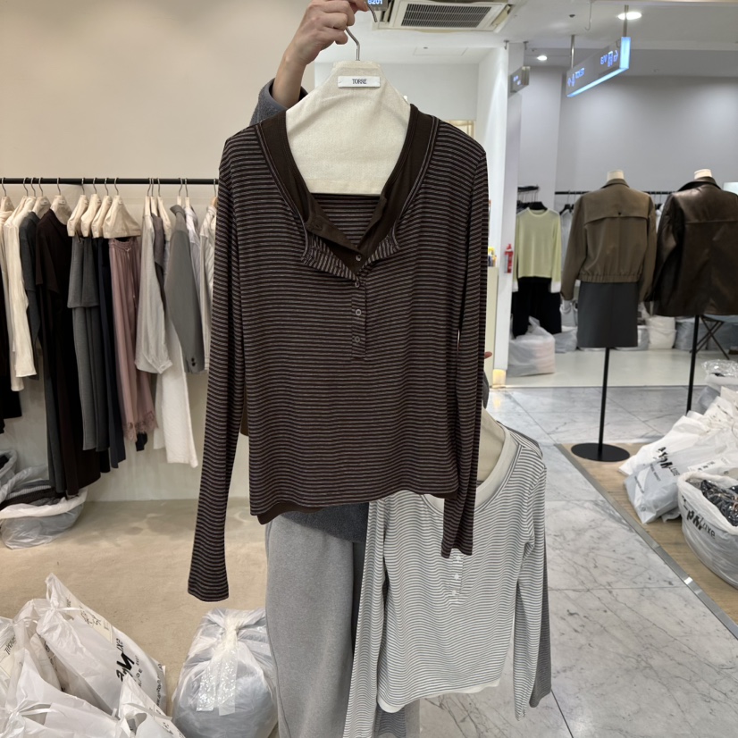 TORRE東大門直郵女士新品推薦人氣休閑熱賣長袖T恤雙排扣TORRE長袖T恤圖色2