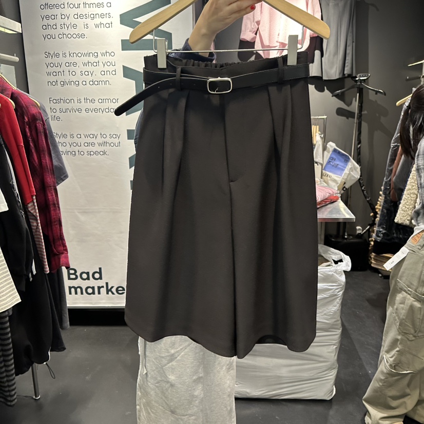 EL BOSQUE東大門代購女裝新品休閑熱賣推薦短褲不含腰帶EL BOSQUE短褲圖色1