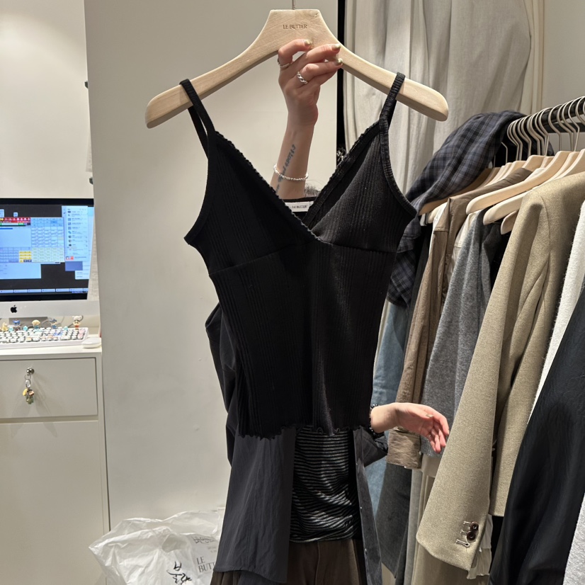 LE BUTTER東大門實拍女裝新款熱賣職業休閑人氣吊帶背心LE BUTTER吊帶/背心圖色2