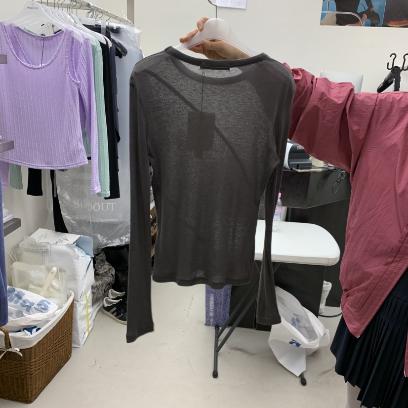 SOLD OUT東大門實拍女裝新款時尚休閑人氣推薦長袖T恤毛絨SOLD OUT長袖T恤