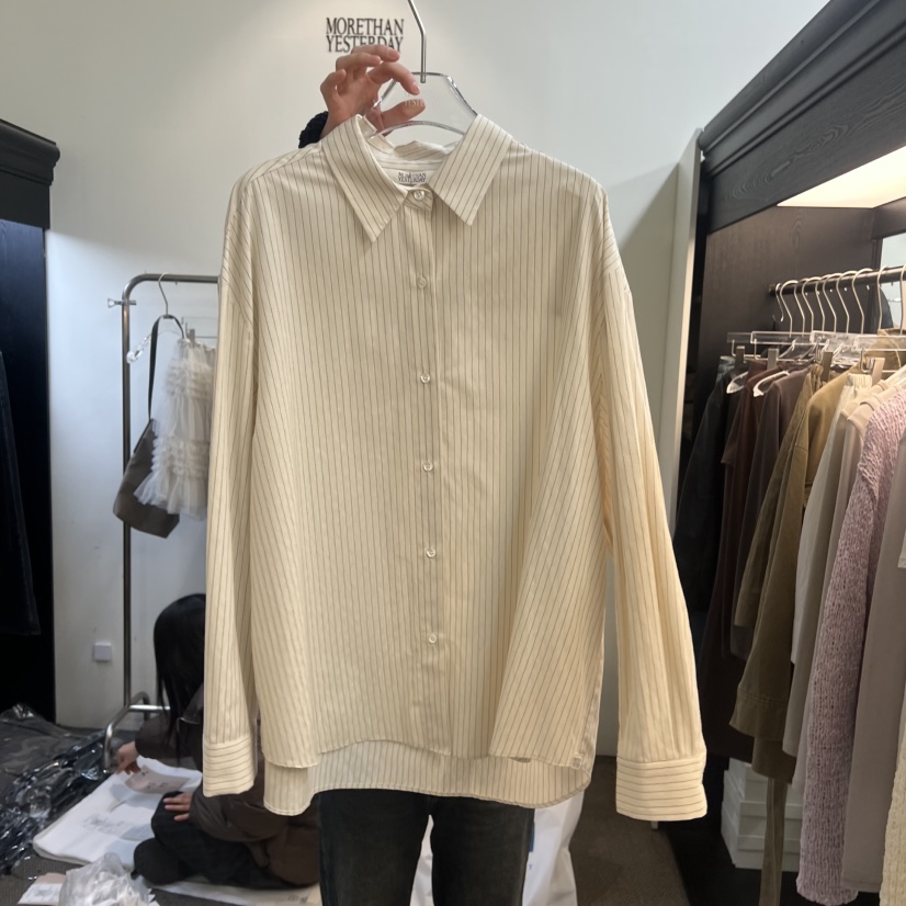 MORE THAN YESTERDAY/LOVE YOU SO MUCH東大門直郵女士新款熱賣襯衫蕾絲衫LYSM/MORE THAN YESTERDAY襯衫/蕾絲衫圖色1