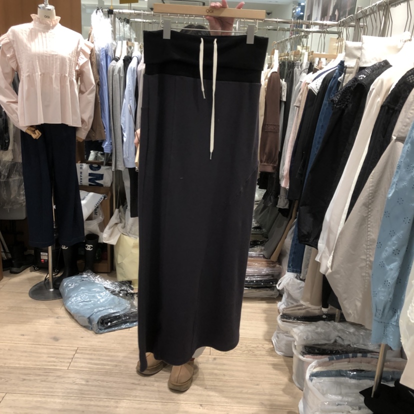 OGI東大門實拍女士新款職業時尚26春夏熱賣真品人氣長裙開衩FLat OGI長裙圖色2