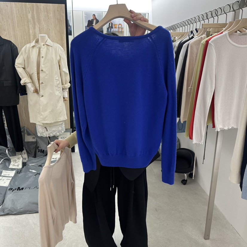 WRITTEN BY東大門實拍女裝新品真品針織衫美利奴羊毛V領WRITTEN BY針織衫