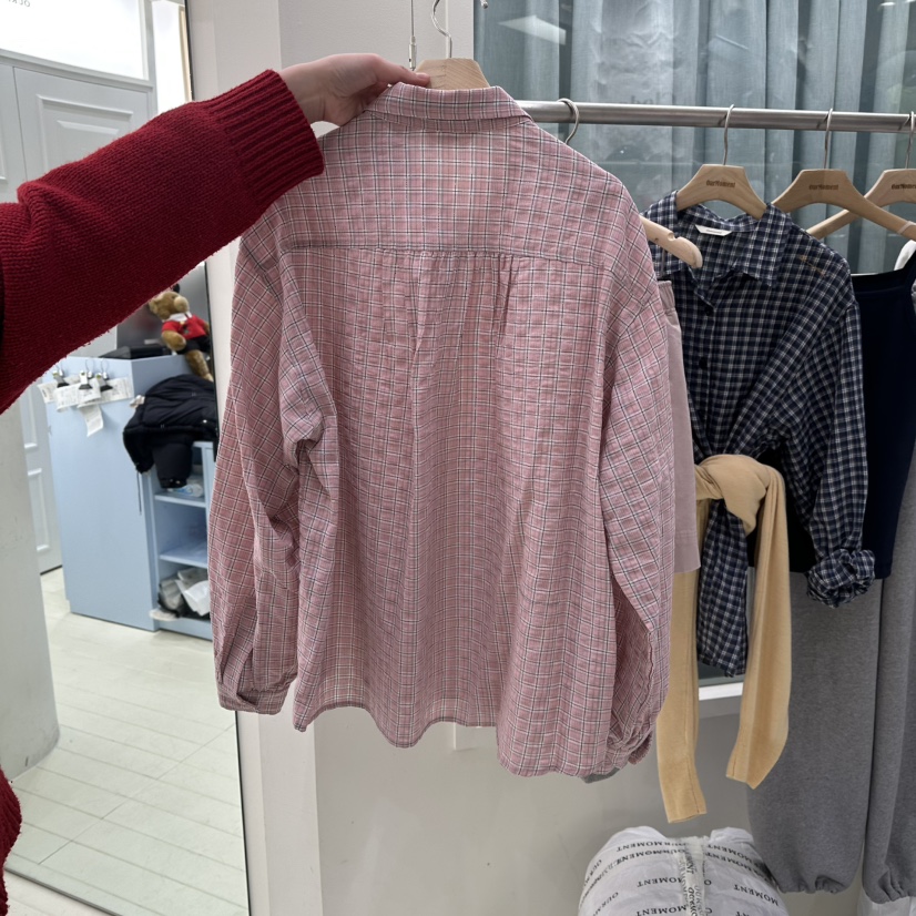 OURMOMENT東大門直郵女士新款休閑時尚職業推薦襯衫蕾絲衫OURMOMENT襯衫/蕾絲衫