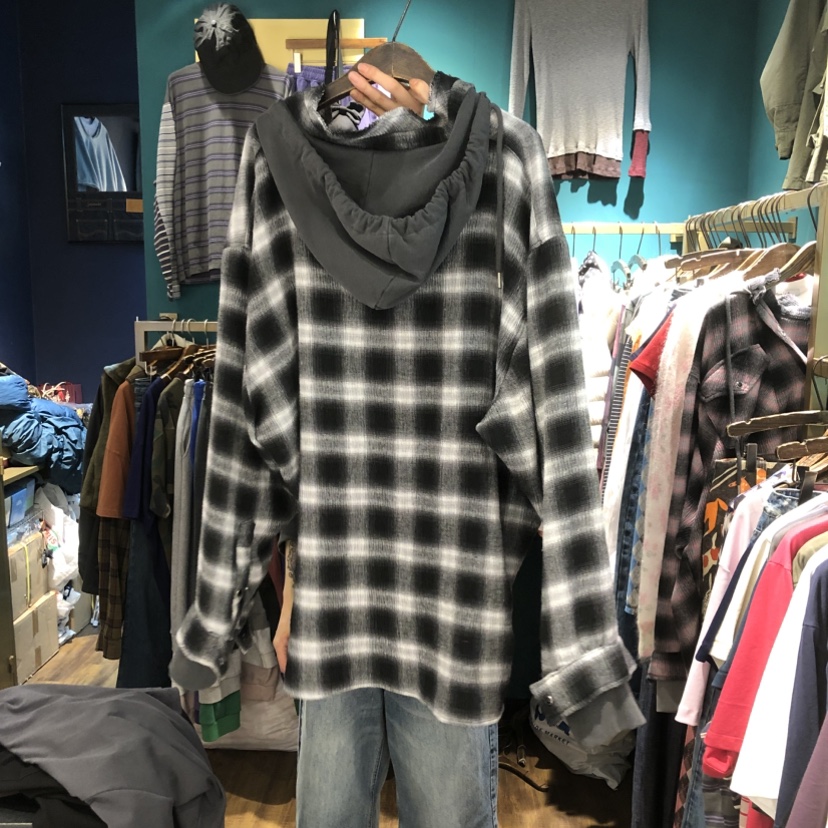 MERCI LINDA韓國直郵女裝新款時尚26春夏襯衫蕾絲衫格紋羅紋MERCI LINDA襯衫/蕾絲衫