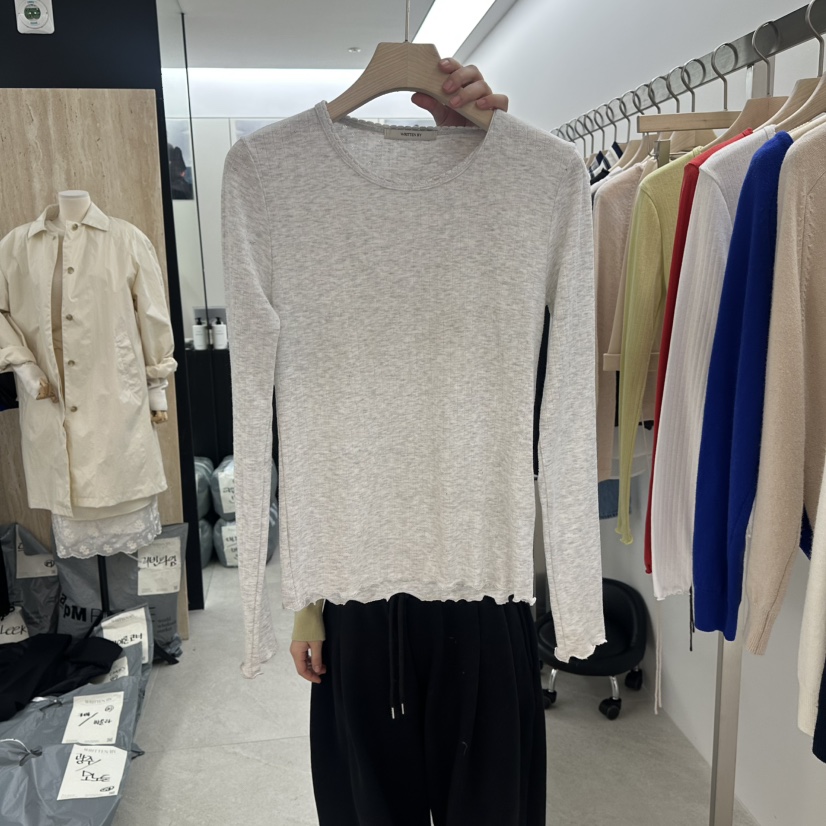 WRITTEN BY韓國代購女士新款26春夏休閑熱賣真品長袖T恤WRITTEN BY長袖T恤圖色4