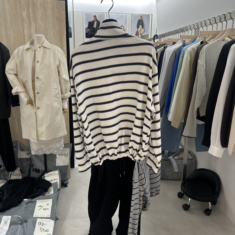 WRITTEN BY韓國直郵女士新款推薦熱賣26春夏休閑人氣衛衣WRITTEN BY衛衣