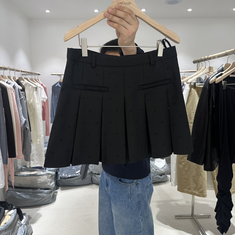 CONNAUGHT/DAILYJUD東大門代購女裝新品真品熱賣休閑短裙CONNAUGHT/DAILYJUD短裙圖色2黑色