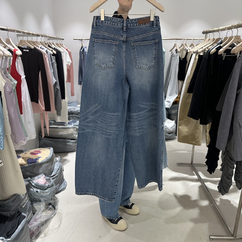 CONNAUGHT/DAILYJUD東大門直郵女裝新品推薦真品熱賣牛仔褲CONNAUGHT/DAILYJUD牛仔褲