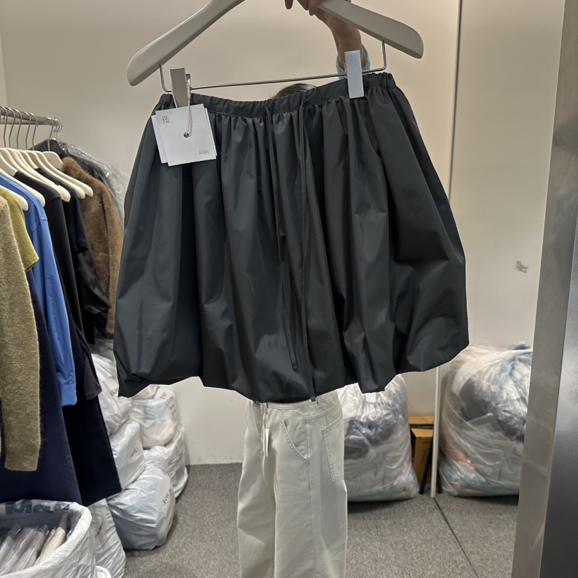 ALTER東大門代購女裝新款熱賣推薦人氣職業真品時尚26春夏短裙Alter短裙圖色1墨色