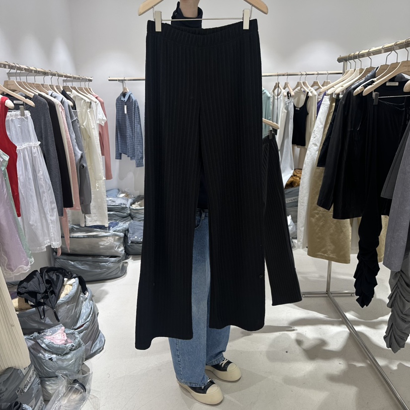 CONNAUGHT/DAILYJUD韓國代購女裝新款時尚休閑26春夏休閑褲CONNAUGHT/DAILYJUD休閑褲圖色2黑色