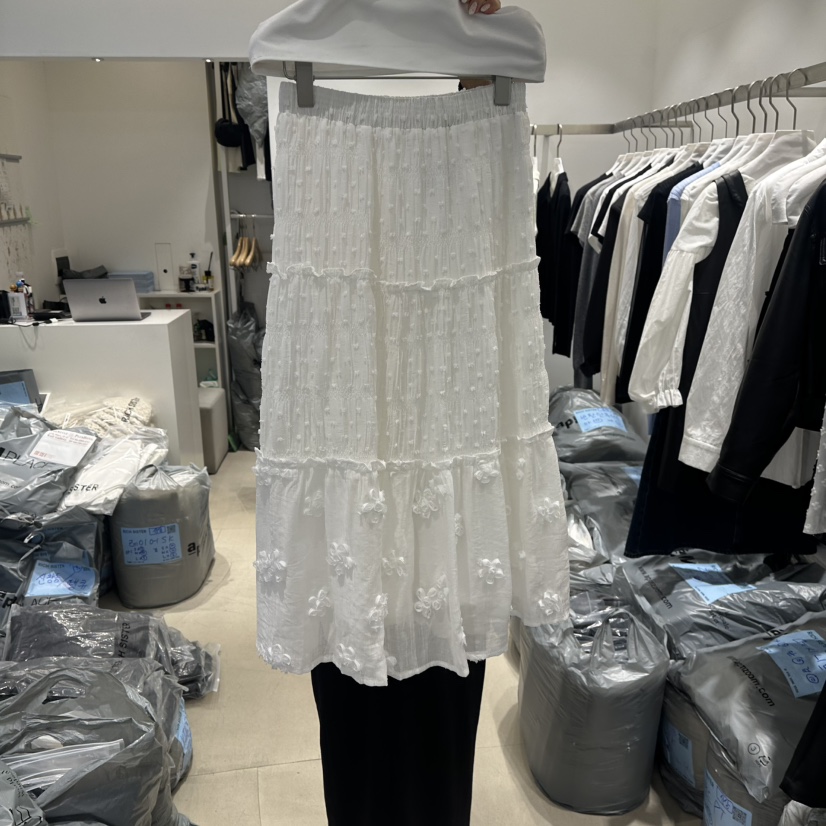 RICH SISTER東大門代購女裝新品26春夏休閑長裙刺繡花朵RICH SISTER長裙圖色1