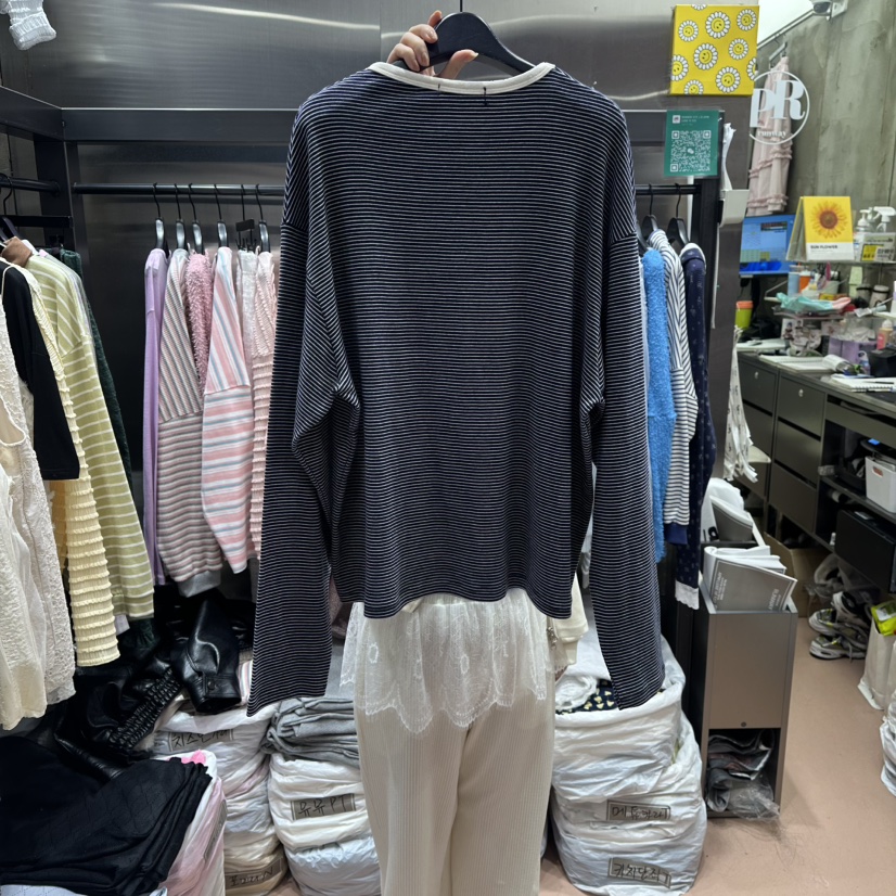 RUNWAY-런웨이韓國代購女裝新品時尚人氣休閑熱賣長袖T恤RUNWAY長袖T恤