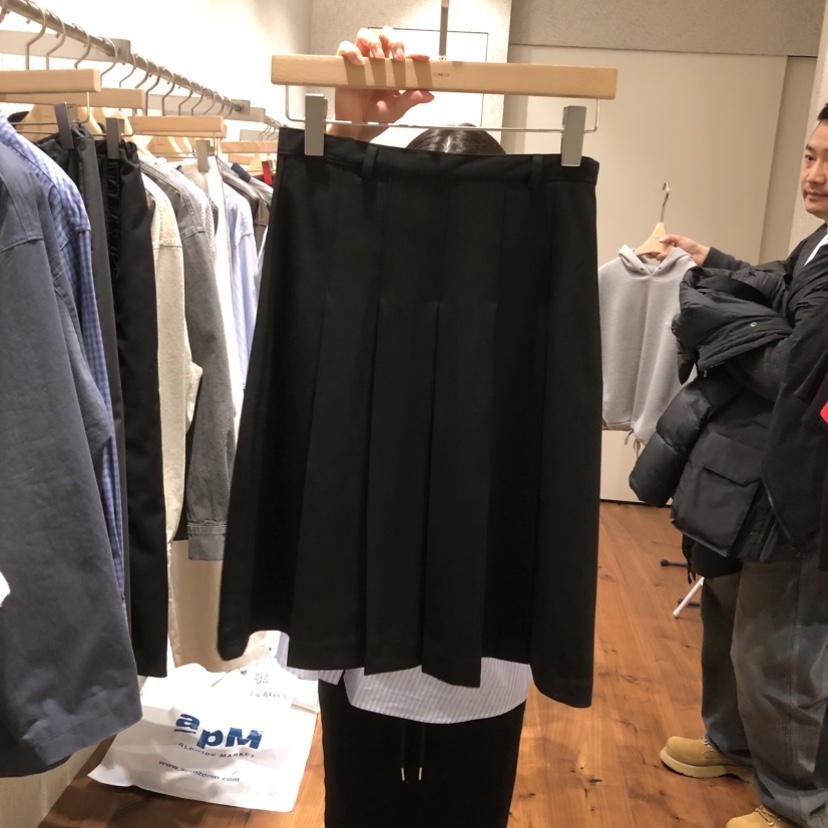 COMELY韓國代購女裝新款真品人氣推薦休閑半身裙中短裙褶裙COMELY半身裙/中短裙圖色1