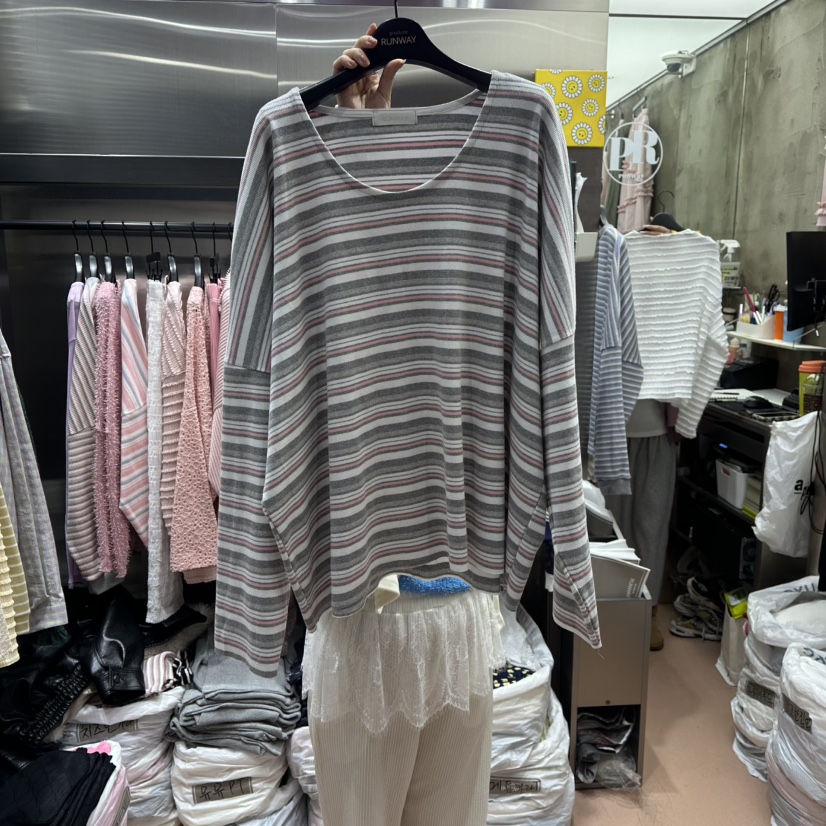 RUNWAY-런웨이韓國代購女裝新品職業推薦真品時尚長袖T恤RUNWAY長袖T恤圖色1