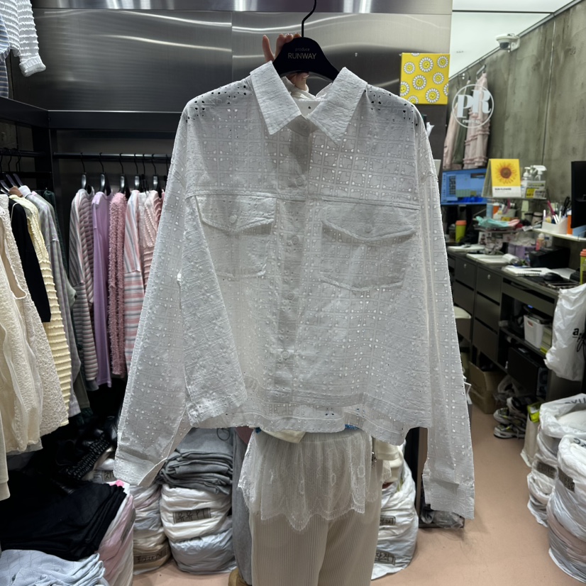 RUNWAY-런웨이東大門實拍女裝新品26春夏職業襯衫蕾絲衫RUNWAY襯衫/蕾絲衫圖色2