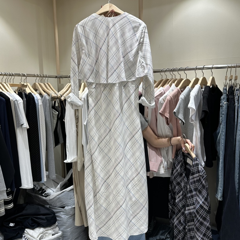 VINTAGE VIBE東大門實拍女士新款人氣26春夏推薦職業連衣裙VINTAGE VIBE連衣裙