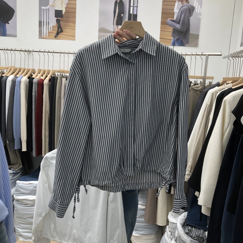 MOI-A東大門直郵女士新品熱賣人氣時尚職業襯衫蕾絲衫條紋MOI-A襯衫/蕾絲衫圖色2