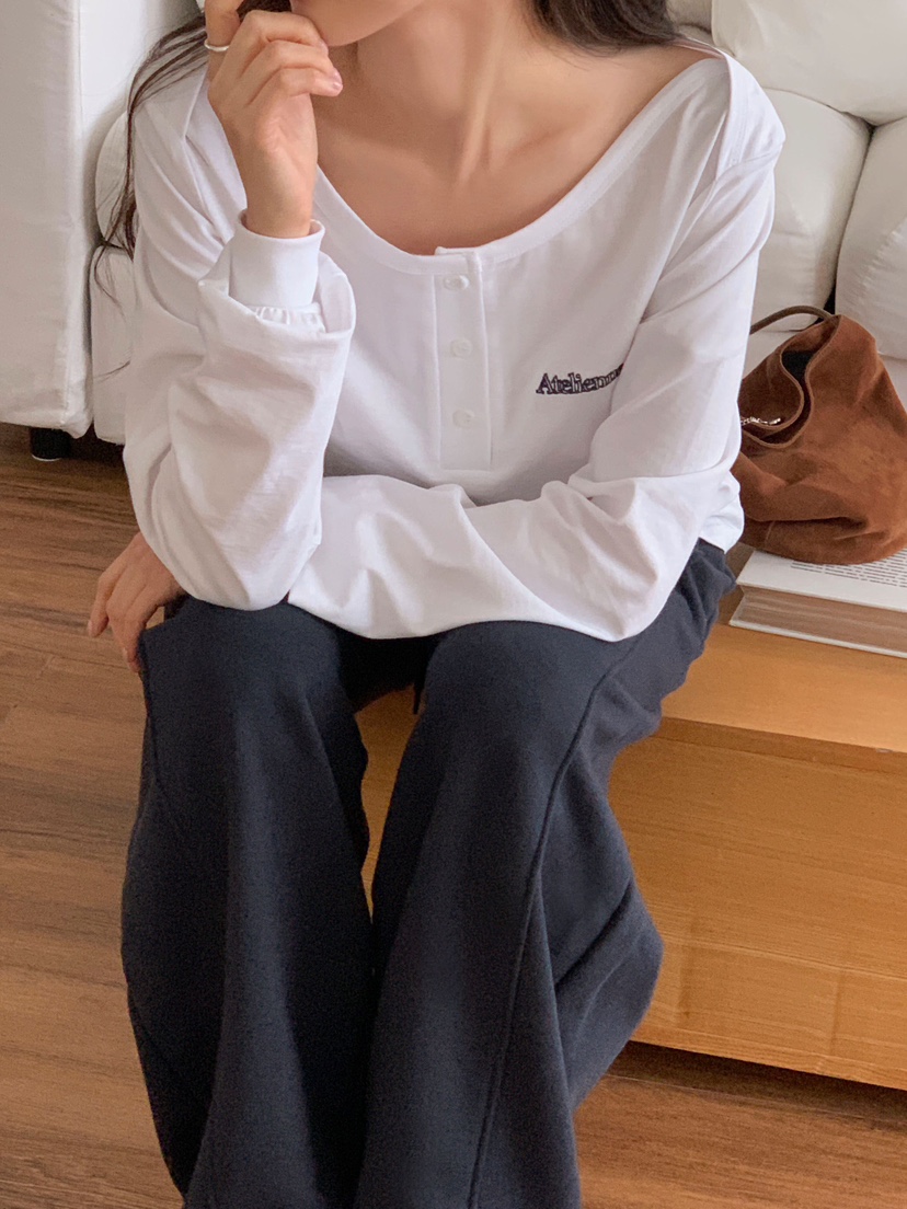 FORMSTUDIO韓國直郵女裝新品職業熱賣時尚人氣長袖T恤船領FORMSTUDIO長袖T恤