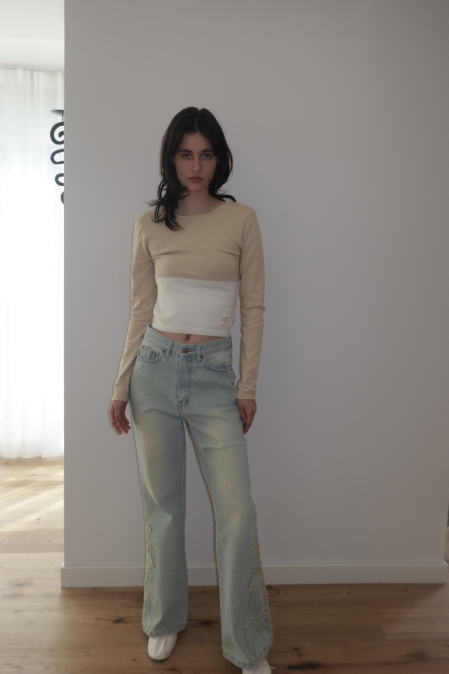 FIFO/UNANSWERED-MYSTERY東大門直郵女士新款熱賣牛仔褲FIFO/UNANSWERED-MYSTERY牛仔褲