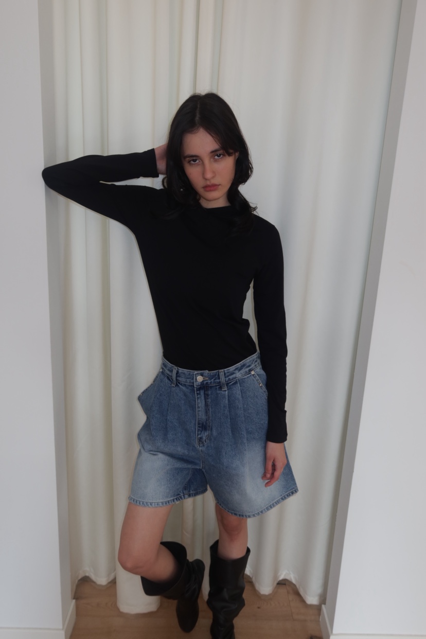 FIFO/UNANSWERED-MYSTERY東大門直郵女士新品職業長袖T恤FIFO/UNANSWERED-MYSTERY長袖T恤