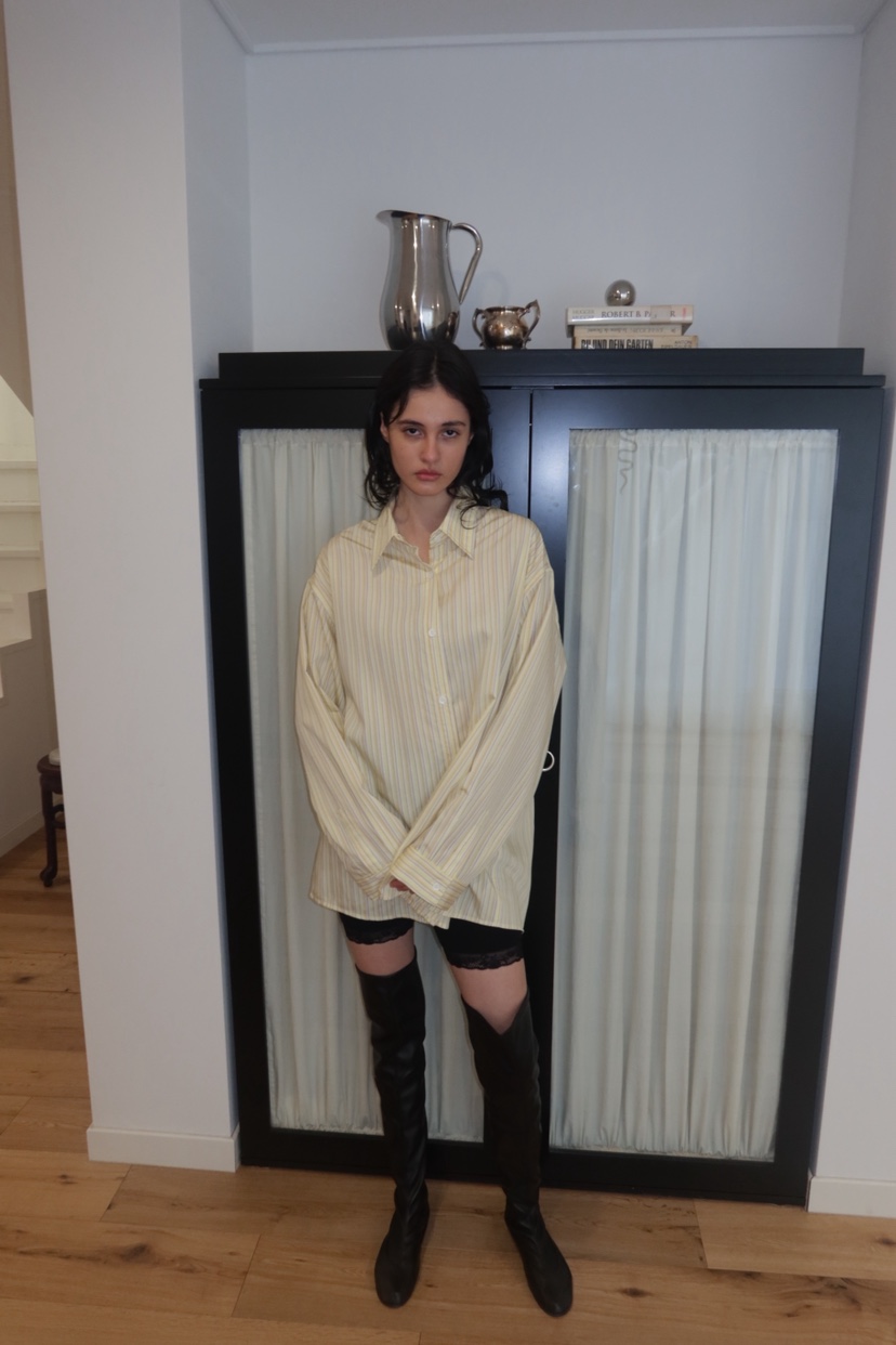 FIFO/UNANSWERED-MYSTERY東大門代購女士新品職業襯衫蕾絲衫FIFO/UNANSWERED-MYSTERY襯衫/蕾絲衫