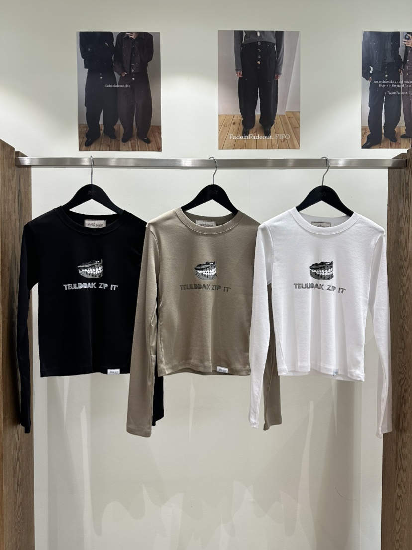 FIFO/UNANSWERED-MYSTERY韓國直郵女裝新品推薦長袖T恤FIFO/UNANSWERED-MYSTERY長袖T恤