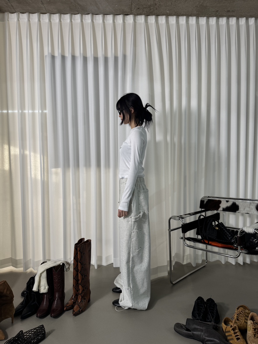 FIFO/UNANSWERED-MYSTERY韓國直郵女裝新品推薦長袖T恤FIFO/UNANSWERED-MYSTERY長袖T恤