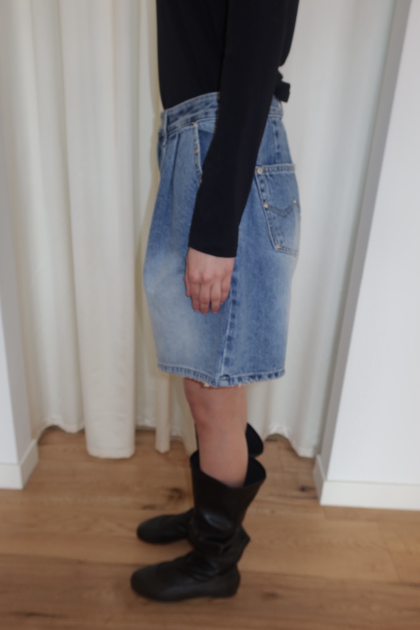 FIFO/UNANSWERED-MYSTERY韓國代購女士新品真品熱賣短褲FIFO/UNANSWERED-MYSTERY短褲