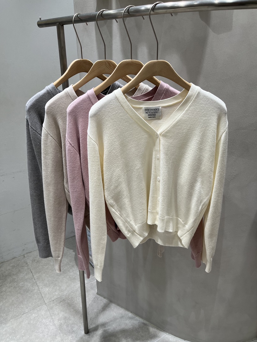 EVERCOMMERCE METICULOUSLY DESIGNED東大門代購女裝新品26春夏針織衫開衫EVERCOMMERCE METICULOUSLY DESIGNED針織衫