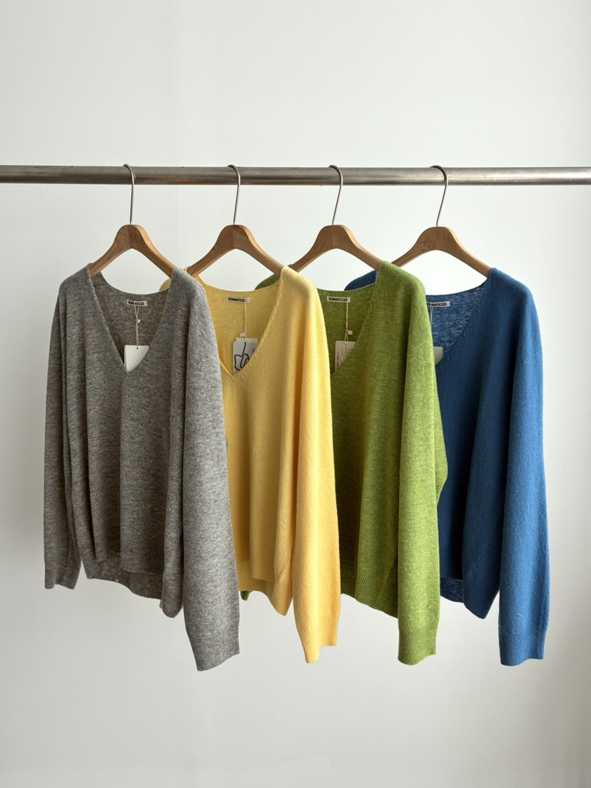 ROMANTICIZE韓國直郵女士新款職業休閑推薦時尚針織衫V領ROMANTICIZE針織衫