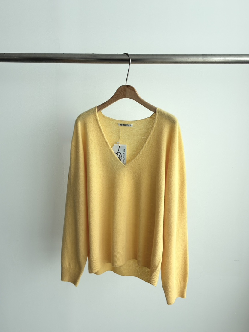ROMANTICIZE韓國直郵女士新款職業休閑推薦時尚針織衫V領ROMANTICIZE針織衫圖色1