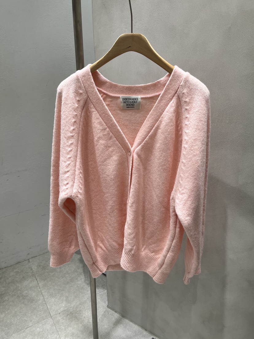 EVERCOMMERCE METICULOUSLY DESIGNED東大門實拍女裝新品26春夏針織衫開襟衫EVERCOMMERCE METICULOUSLY DESIGNED針織衫圖色2