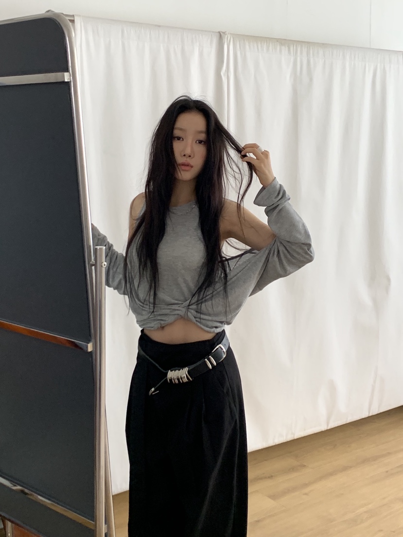 SUNDER MARKET韓國直郵女士新款熱賣真品人氣推薦長袖T恤SUNDER MARKET長袖T恤