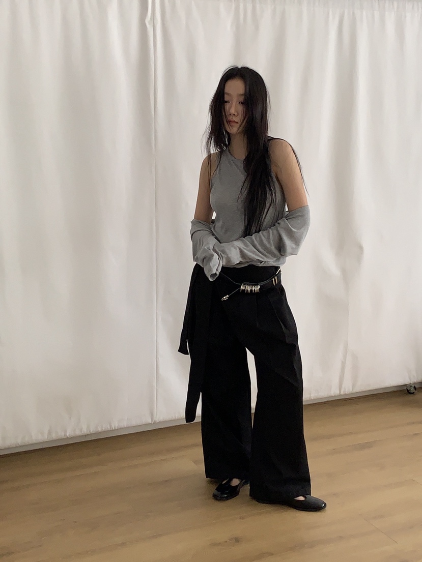 SUNDER MARKET韓國直郵女士新款熱賣真品人氣推薦長袖T恤SUNDER MARKET長袖T恤