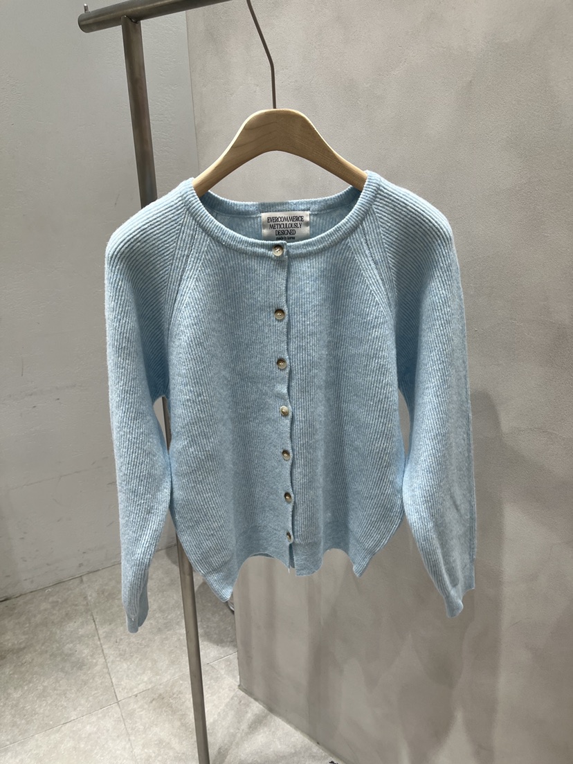 EVERCOMMERCE METICULOUSLY DESIGNED東大門代購女裝新款熱賣針織衫EVERCOMMERCE METICULOUSLY DESIGNED針織衫圖色1