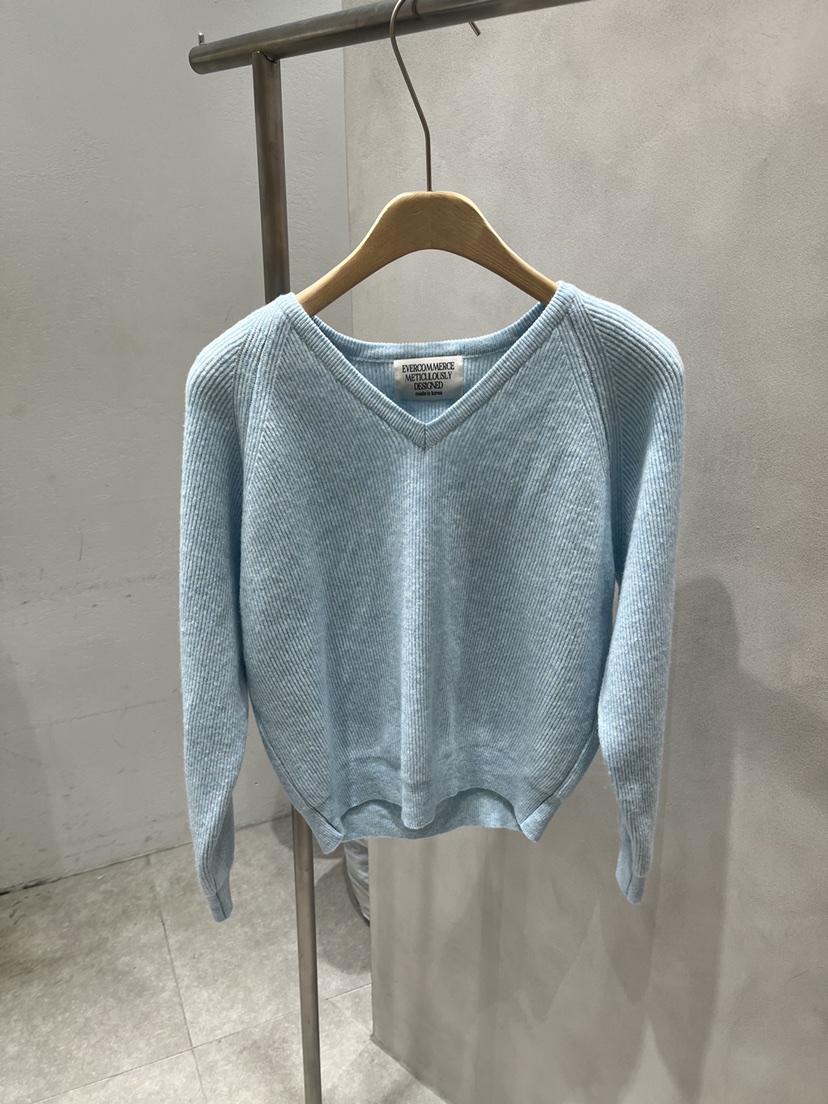 EVERCOMMERCE METICULOUSLY DESIGNED東大門直郵女裝新品真品針織衫EVERCOMMERCE METICULOUSLY DESIGNED針織衫圖色4