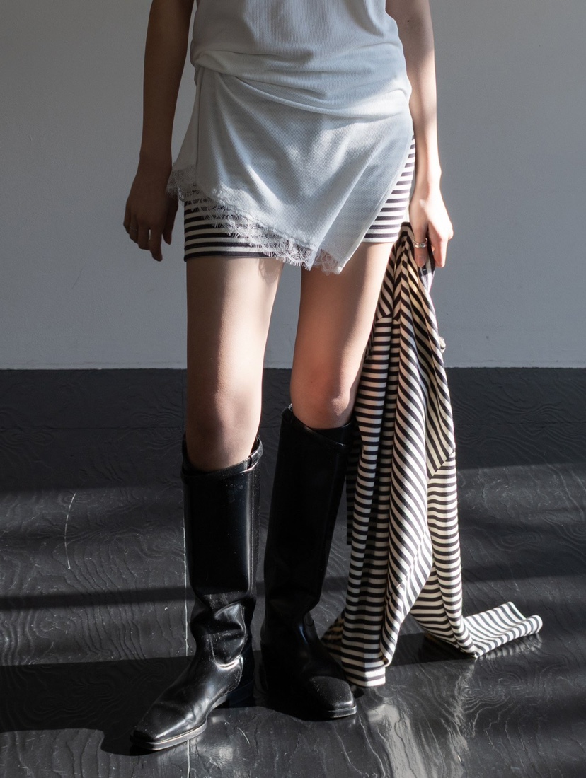 INSSENSE-A東大門代購女裝新款26春夏時尚吊帶背心蕾絲開衩INSSENSE-A吊帶/背心