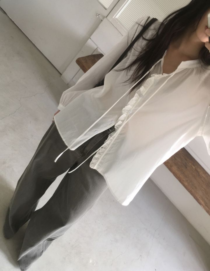 BOBBIE DOLL東大門直郵女士新款人氣26春夏推薦襯衫蕾絲衫BOBBIE DOLL襯衫/蕾絲衫