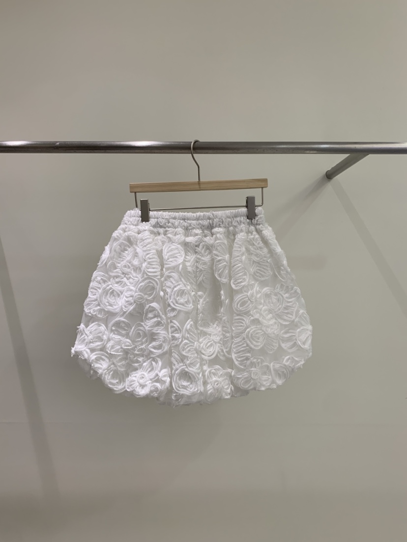 ZITTEN東大門直郵女士新品26春夏真品推薦熱賣休閑短褲花朵ZITTEN短褲圖色1