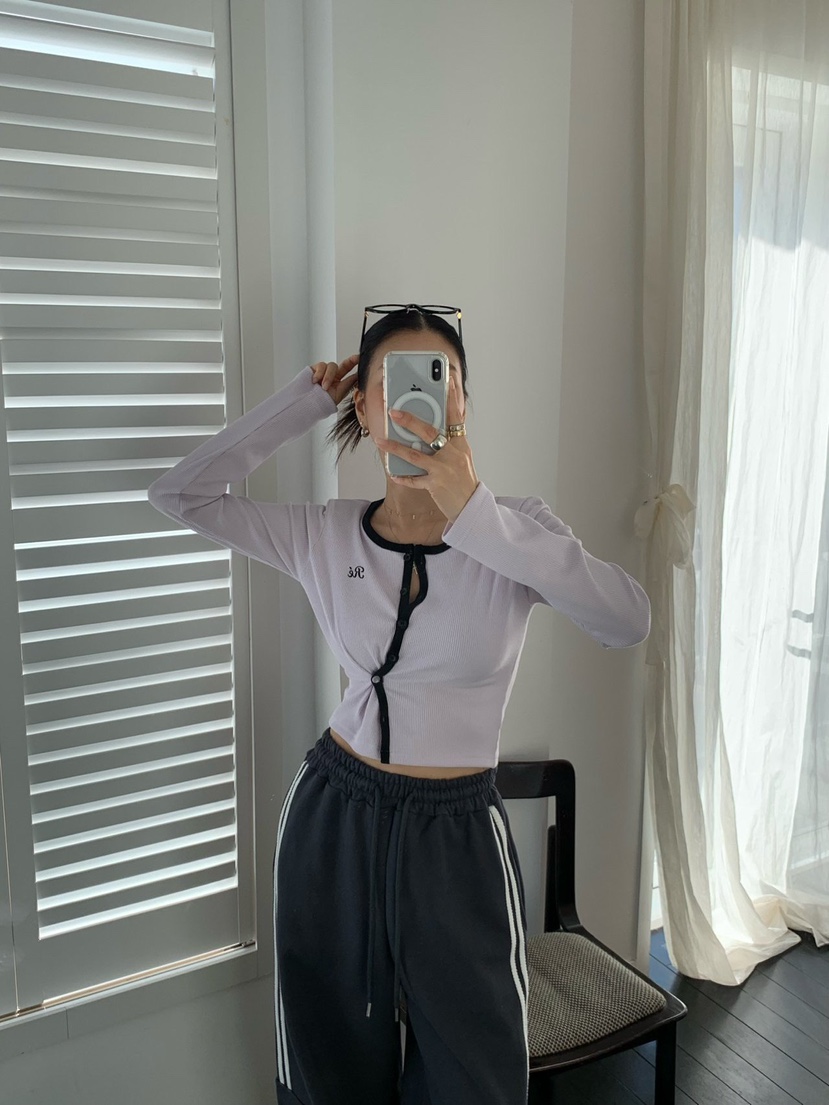 REVE CITE-L韓國直郵女裝新品熱賣時尚長袖T恤刺繡開衫REVE CITE-L長袖T恤