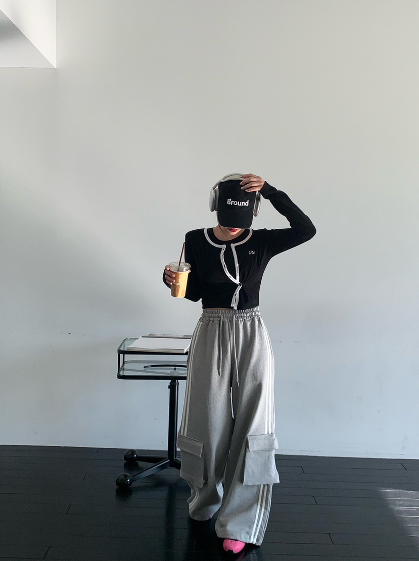 REVE CITE-L韓國直郵女裝新品熱賣時尚長袖T恤刺繡開衫REVE CITE-L長袖T恤