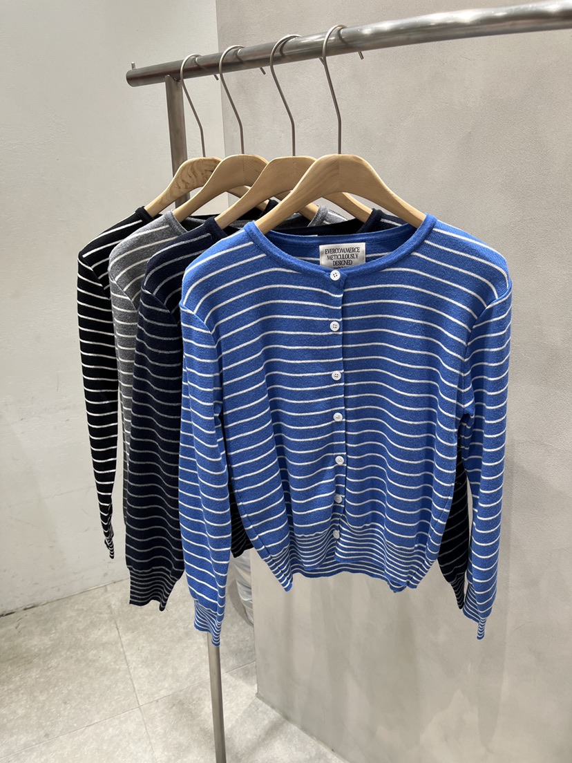 EVERCOMMERCE METICULOUSLY DESIGNED韓國直郵女裝新款熱賣針織衫EVERCOMMERCE METICULOUSLY DESIGNED針織衫