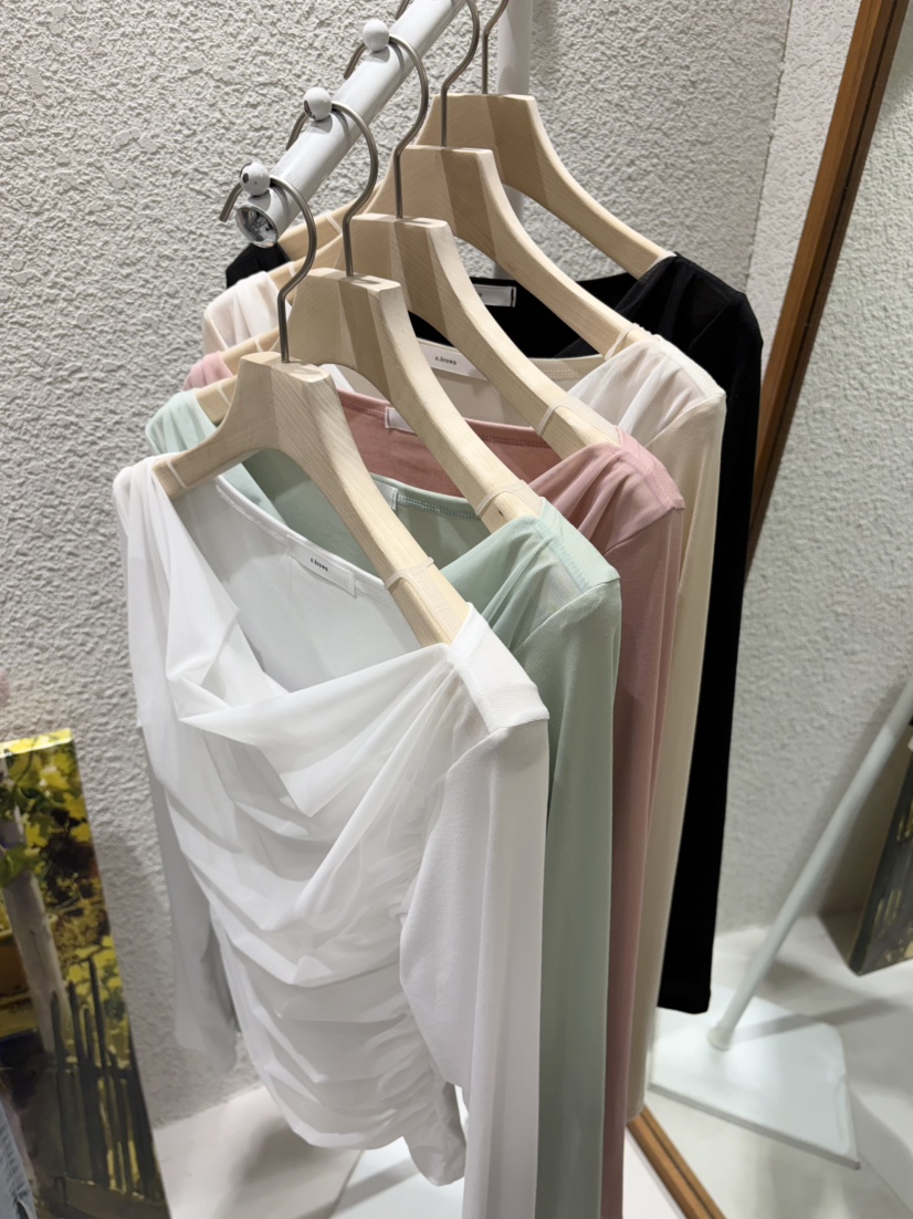 N BROWN東大門直郵女裝新品26春夏人氣推薦真品長袖T恤褶皺N BROWN長袖T恤