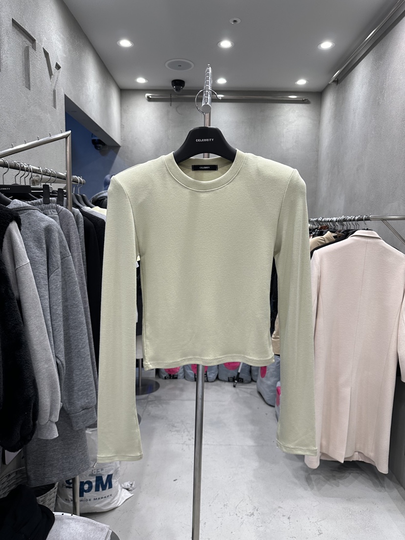 CELEBRITY-A東大門直郵女裝新品真品推薦時尚休閑長袖T恤CELEBRITY-A長袖T恤圖色2