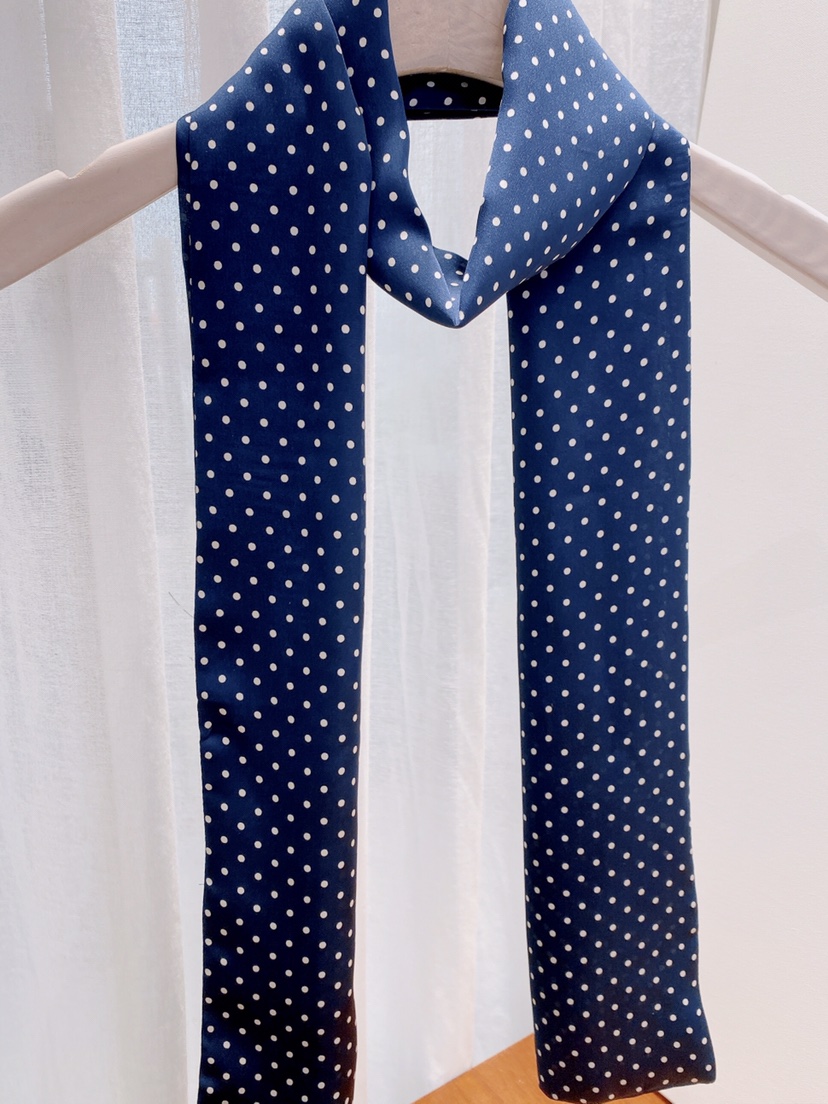 LETAILOR韓國直郵女裝新品時尚真品人氣圍巾披肩圍巾緞面LETAILOR圍巾/披肩