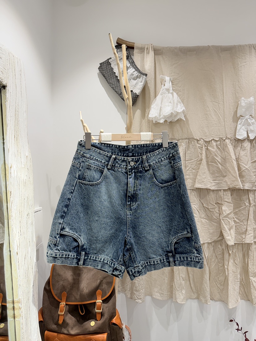 BLOOM韓國代購女裝新款真品人氣時尚推薦熱賣職業短褲系帶BLOOM-S短褲圖色1