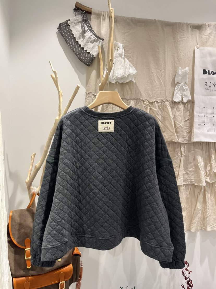 BLOOM東大門代購女裝新品職業休閑熱賣真品人氣推薦衛衣絎縫BLOOM-S衛衣